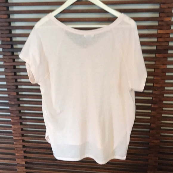 Old Navy tee - Picture 4 of 6